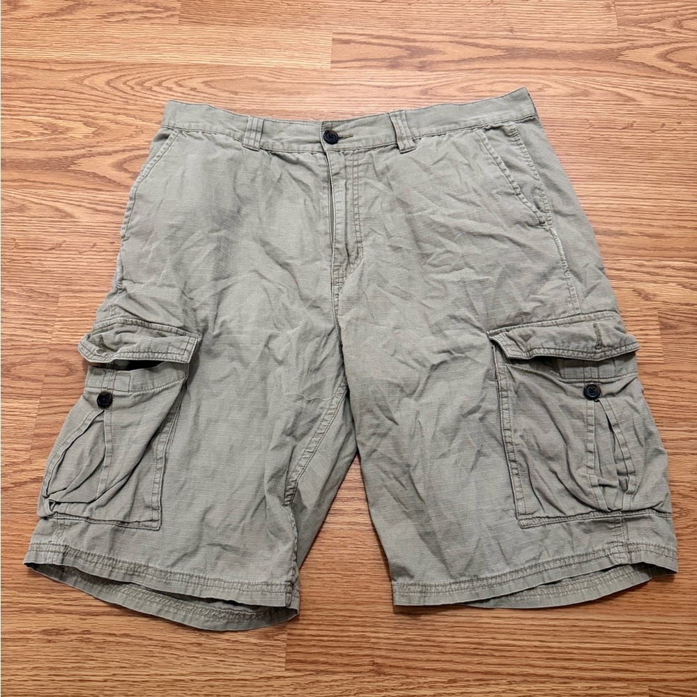 LRG Lifted Research Group men cargo shorts size 36